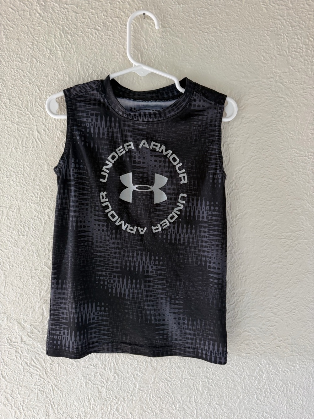 Under Armour Black Graphic Boys' Sleeveless Athletic Tank